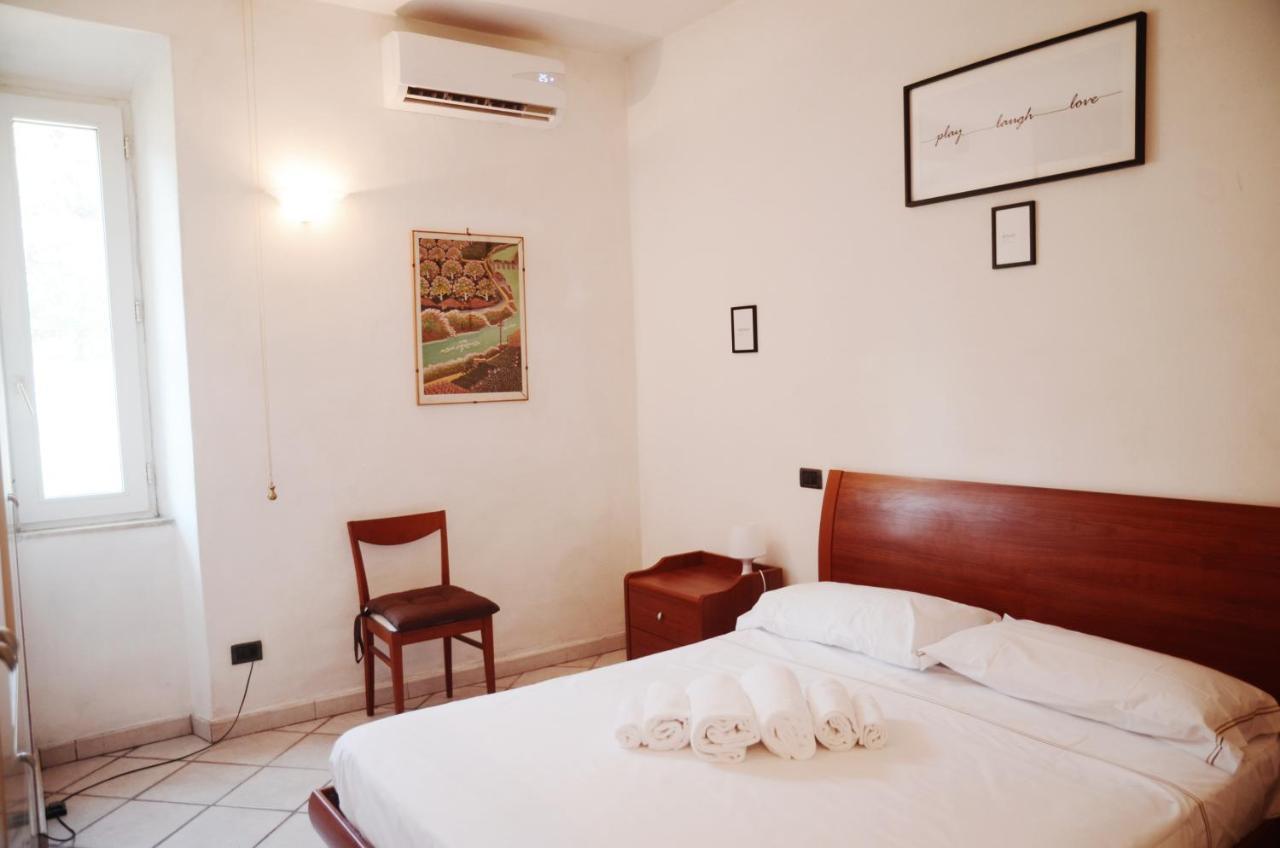 Calipso House - Posto Auto Gratuito Apartment Porto Santo Stefano  Bagian luar foto