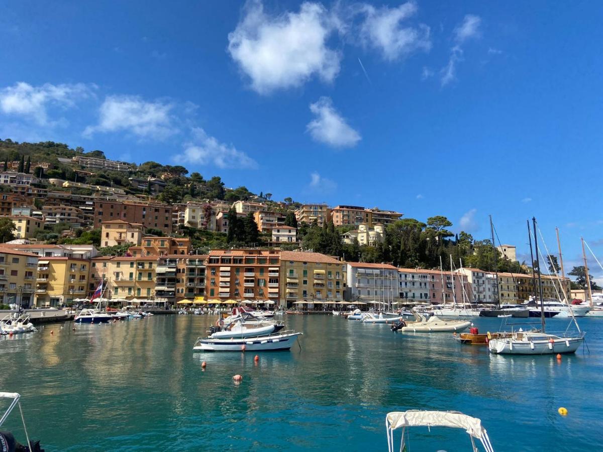 Calipso House - Posto Auto Gratuito Apartment Porto Santo Stefano  Bagian luar foto